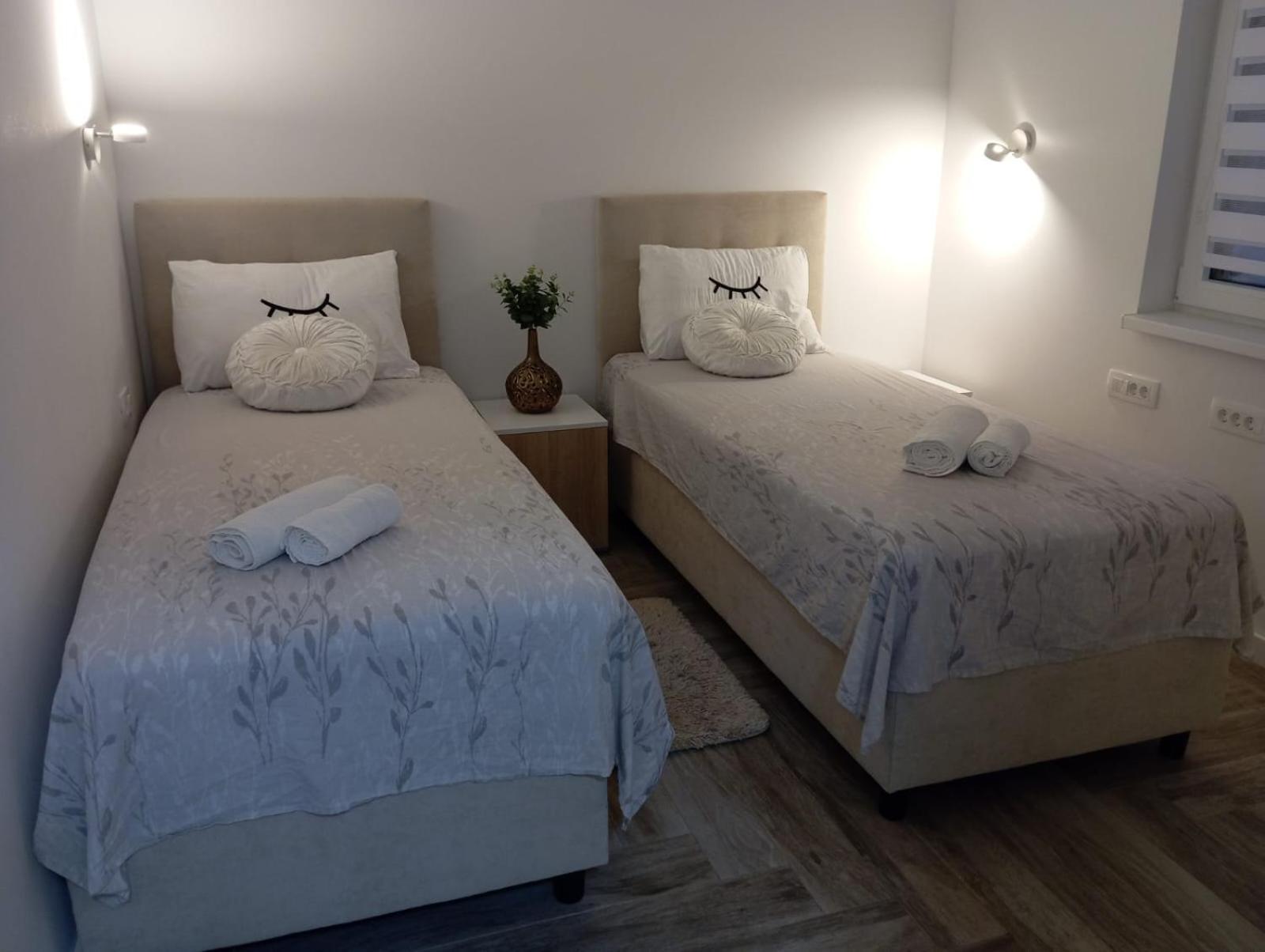 Villa S Vir Esterno foto